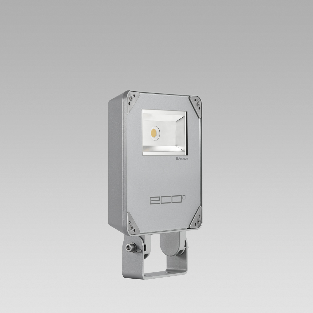 Proiettori per illuminazione di esterni  Proiettore LED per illuminazione esterna per uso professionale, dall'ottima resa luminosa ed efficienza energetica